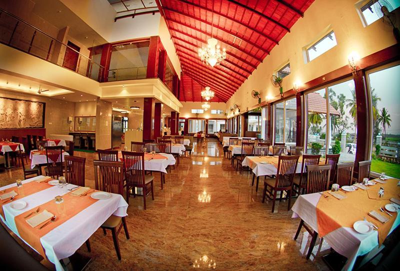 Apoorva Resorts Davangere Eksteriør billede