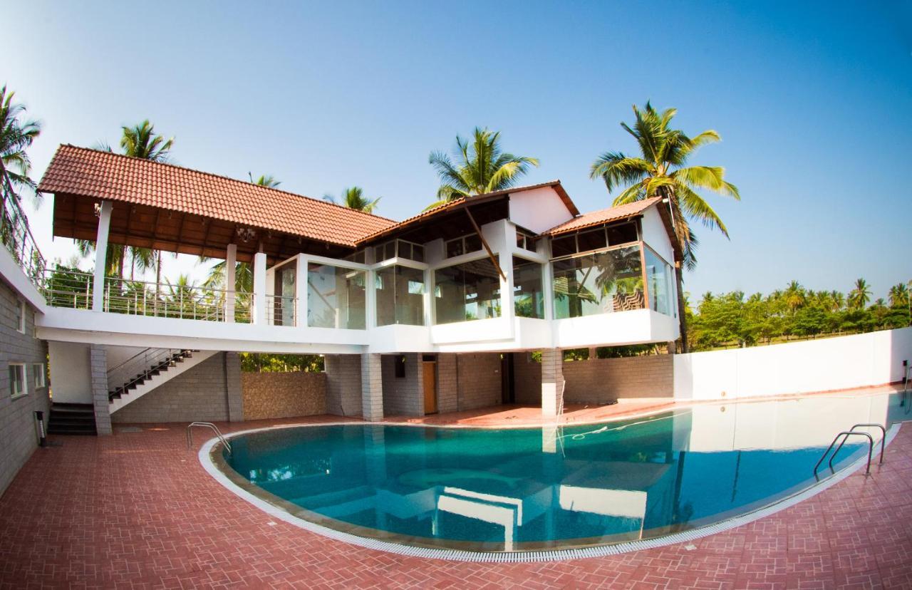 Apoorva Resorts Davangere Eksteriør billede